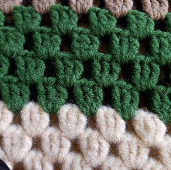 Handmade Crochet Shawl TOP Pattern 75 in L x 68 in W Green Yellow Throw Blanket - Picture 3 of 9